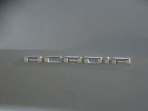 Used 2024 GMC Acadia Elevation w/ Black Edition image 9