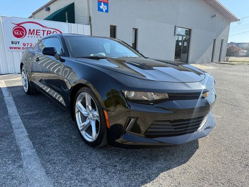 Used 2018 Chevrolet Camaro LT image 7