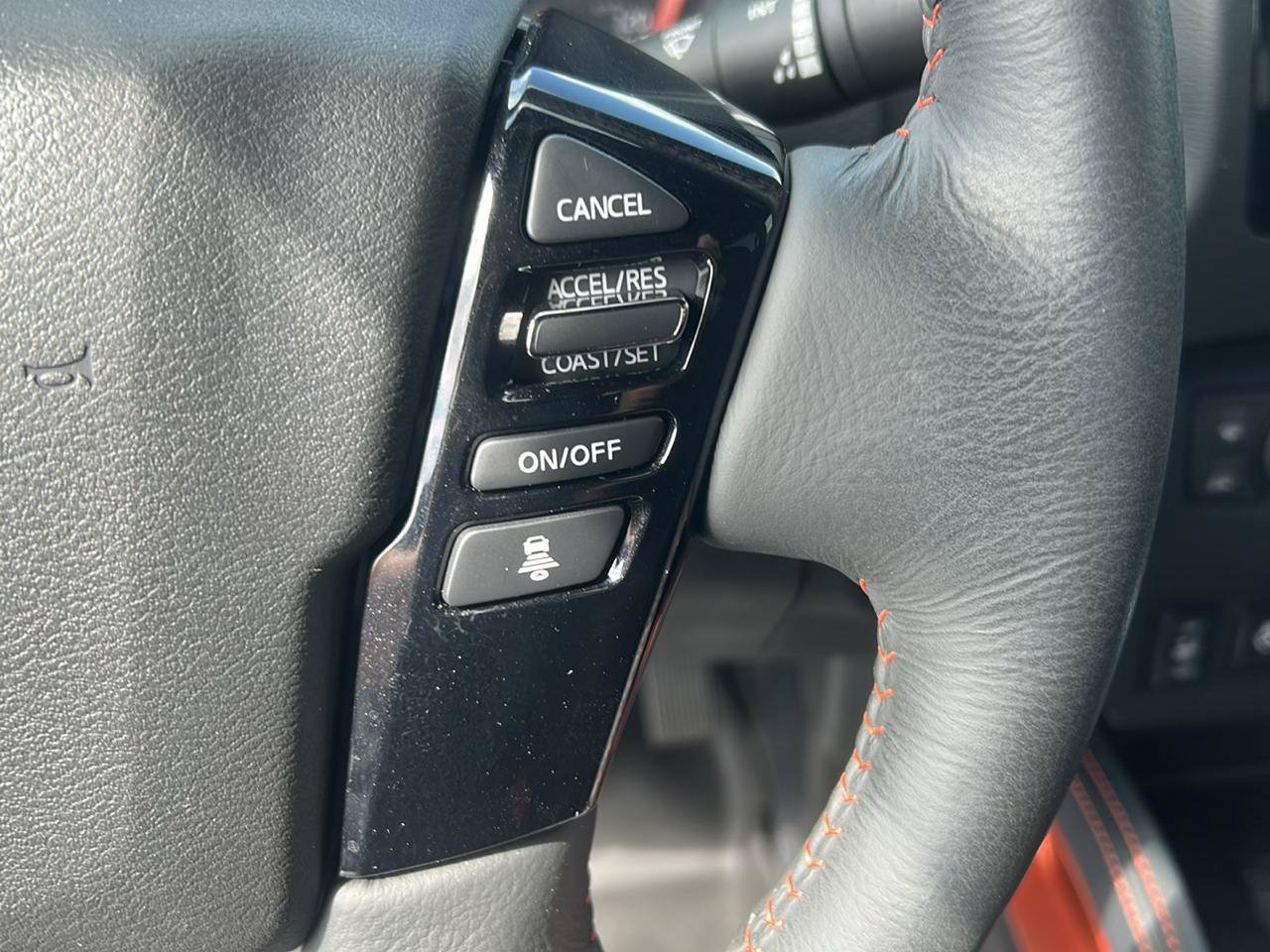 Used 2023 Nissan Frontier PRO-4X w/ Pro-4X Premium Package AWD/4WD image 19