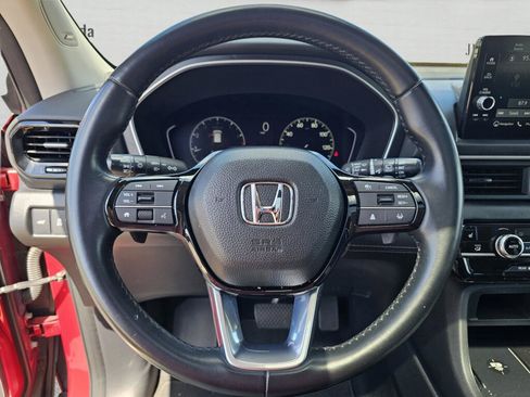 Used 2023 Honda Pilot Touring image 21