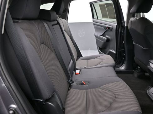 Used 2023 Toyota Highlander LE FWD image 26