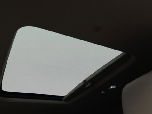 Used 2019 Buick Enclave Essence image 17