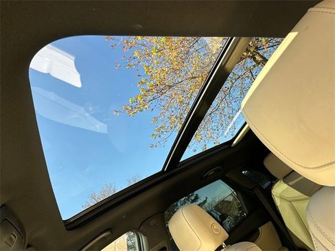 Used 2017 Cadillac XT5 Premium Luxury image 37