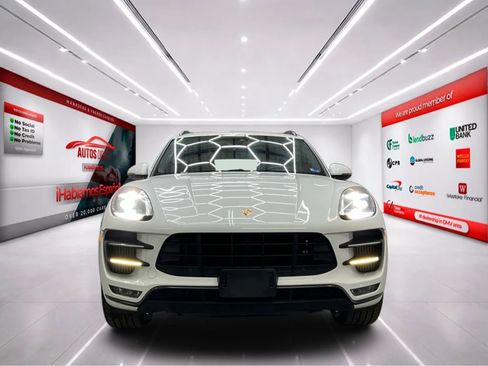 Used 2017 Porsche Macan Turbo AWD/4WD image 3