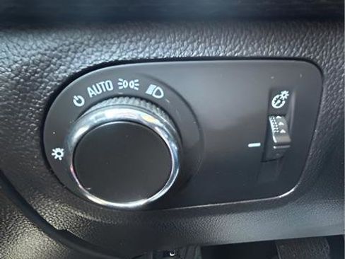 Used 2016 Chevrolet Cruze LT w/ LT Convenience Package FWD image 20