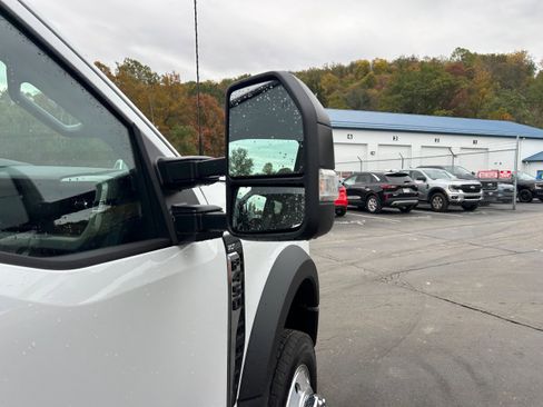 New 2025 Ford F450 XLT w/ XLT Value Package image 46