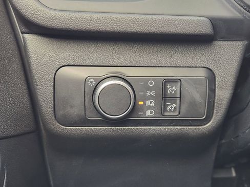 Certified 2025 Ford Escape ST-Line FWD image 21