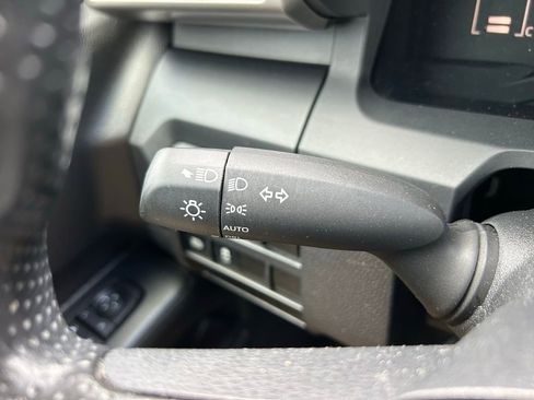 Used 2025 Toyota Tacoma SR w/ SR Upgrade Package image 22