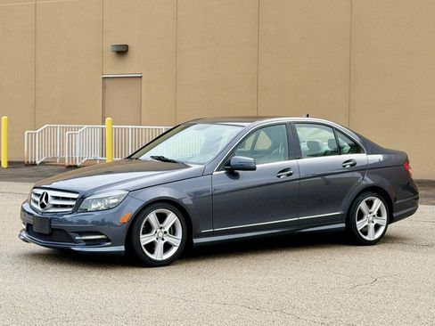 Used 2011 Mercedes-Benz C 300 4MATIC Sedan image 7