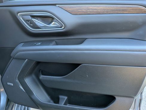 Used 2022 Chevrolet Suburban High Country w/ Premium Package 2 image 34