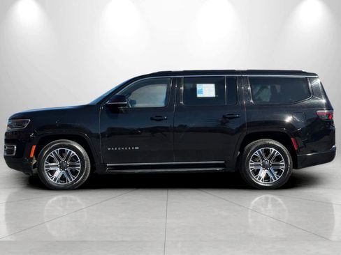 Used 2024 Jeep Wagoneer Series II w/ Flexible Seating Group image 5