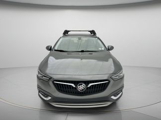Used 2018 Buick Regal Essence w/ Driver Confidence Package #1 AWD/4WD video 2