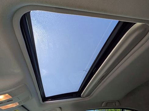 Used 2018 MAZDA MAZDA3 Touring image 20