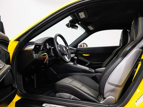 Used 2018 Porsche 911 Carrera T RWD image 18