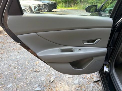 Certified 2023 Hyundai Elantra SEL w/ Convenience Package FWD image 14