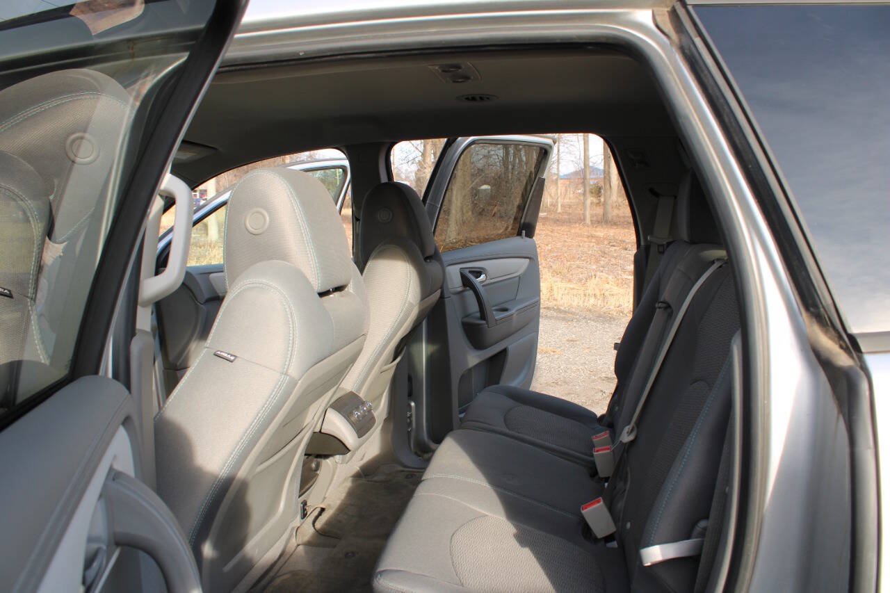 Used 2017 Chevrolet Traverse LS AWD/4WD image 14