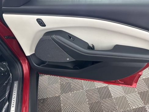 Used 2021 Ford Mustang Mach-E Premium image 20