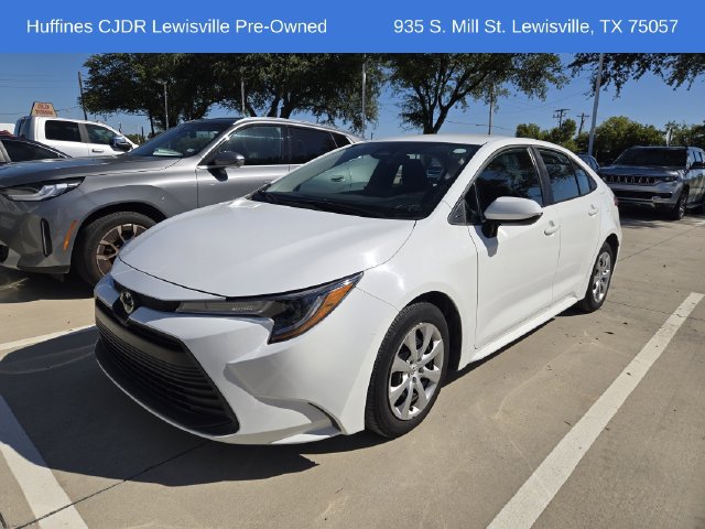 Used 2025 Toyota Corolla LE FWD image 3