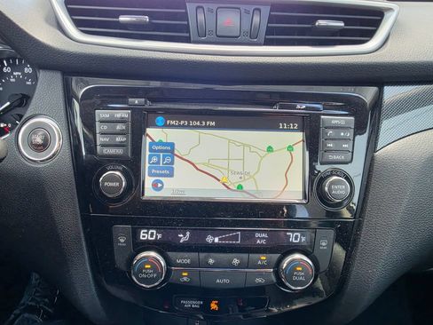 Used 2015 Nissan Rogue SL FWD image 6
