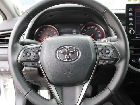 Used 2023 Toyota Camry XSE FWD image 16