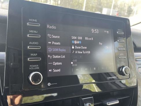 Used 2021 Toyota Camry LE image 27