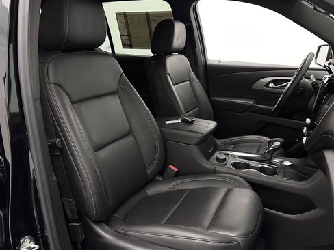 Used 2023 Chevrolet Traverse LT FWD image 36