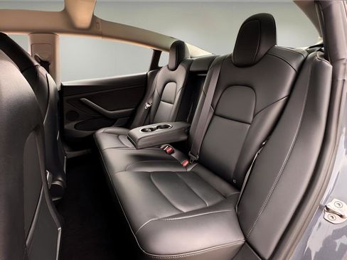 Used 2023 Tesla Model 3 Standard Range RWD image 17