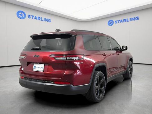 Used 2022 Jeep Grand Cherokee L Laredo RWD image 8