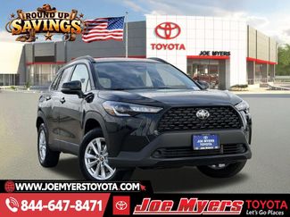 Used 2025 Toyota Corolla Cross LE video 1