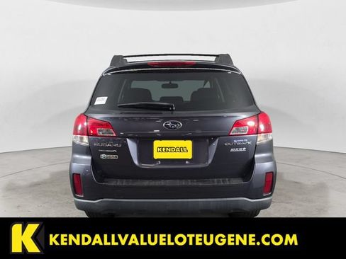 Used 2013 Subaru Outback 2.5i Premium w/ Popular Pkg 1B AWD/4WD image 4
