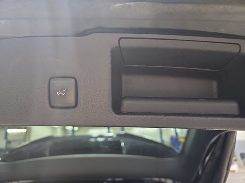 Used 2024 Ford Escape ST-Line FWD image 14