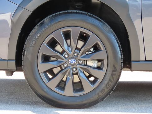 Used 2025 Subaru Outback Onyx Edition AWD/4WD image 14