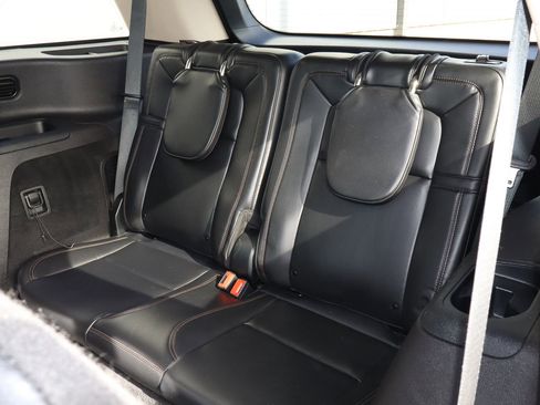 Used 2020 Lincoln Aviator Reserve w/ Equipment Group 201A image 9