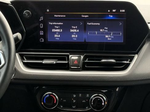 Certified 2024 Chevrolet TrailBlazer LT w/ LT Cold Weather Package FWD image 18
