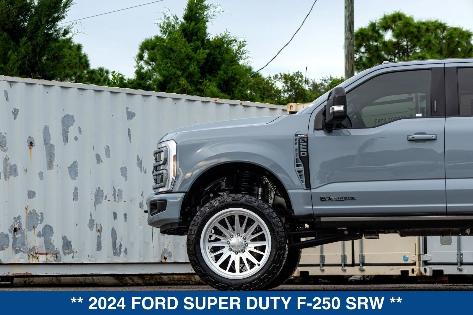 Used 2024 Ford F250 Lariat w/ Lariat Ultimate Package AWD/4WD image 34