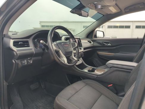 Used 2020 GMC Acadia SLE w/ LPO, Floor Liner Package image 6
