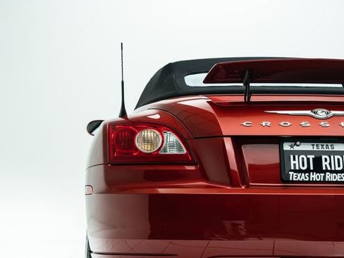 Used 2005 Chrysler Crossfire Limited RWD image 17