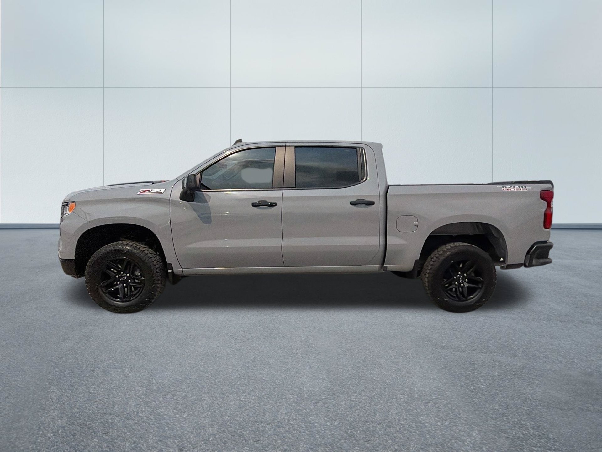 Used 2024 Chevrolet Silverado 1500 LT Trail Boss w/ Convenience Package II AWD/4WD image 10