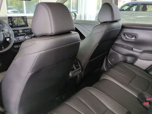 Used 2025 Acura ADX FWD image 19