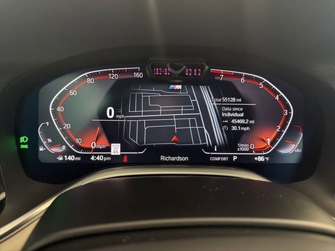 Used 2022 BMW 740i w/ M Sport Package image 8
