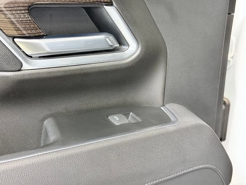 Used 2025 Chevrolet Silverado 3500 LT w/ Safety Package AWD/4WD image 19