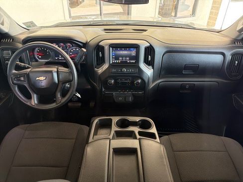 Used 2020 Chevrolet Silverado 1500 Custom w/ Custom Value Package RWD image 26