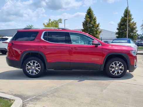 Used 2023 GMC Acadia SLT AWD/4WD image 9