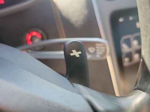 Used 2017 McLaren 570S image 22