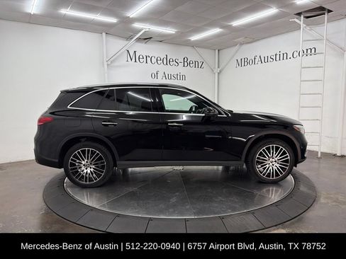 Certified 2026 Mercedes-Benz GLC 300 image 9