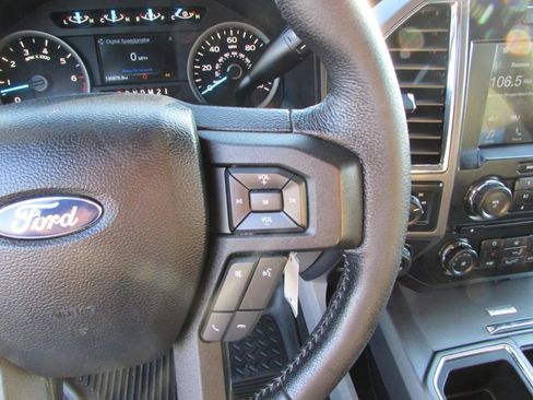 Used 2016 Ford F150 XLT w/ Equipment Group 302A Luxury image 20