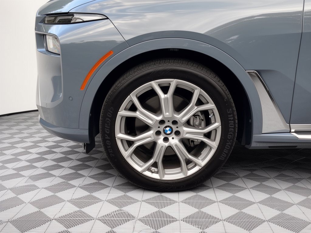 Certified 2026 BMW X7 xDrive40i AWD/4WD image 13