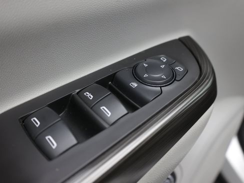 Used 2019 GMC Acadia SLT w/ LPO, Cargo Package FWD image 16