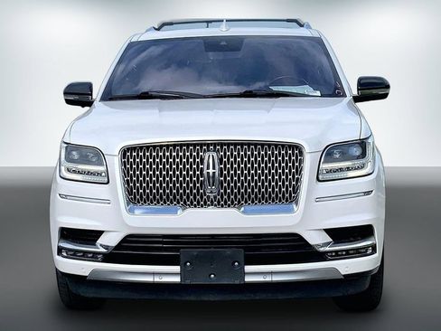 Used 2018 Lincoln Navigator Reserve AWD/4WD image 7