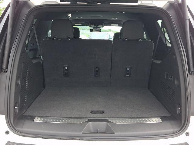 Used 2025 GMC Yukon XL AT4 AWD/4WD image 30